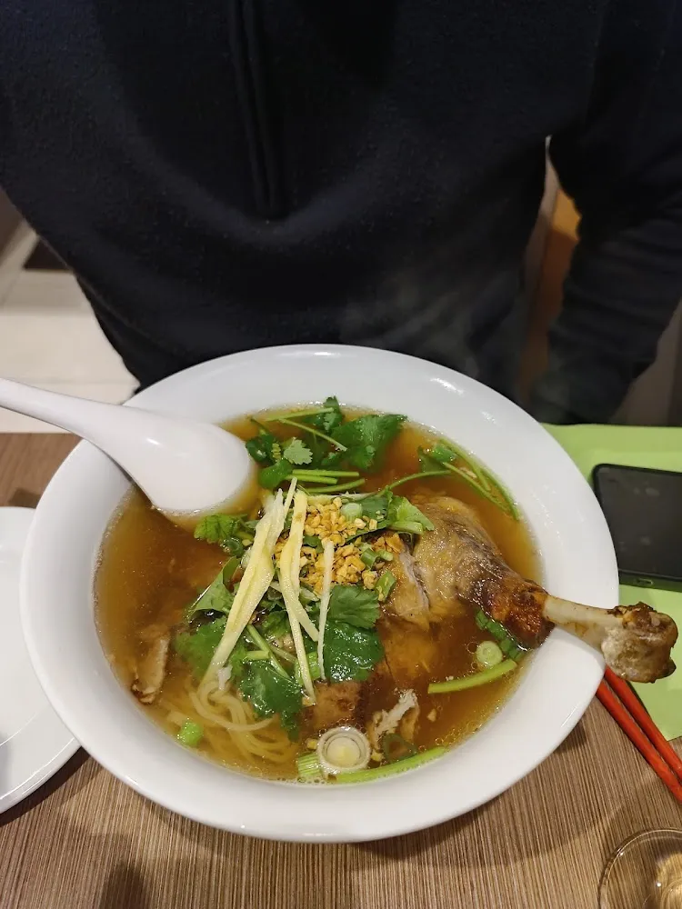 Soupe Au Canard Laqué